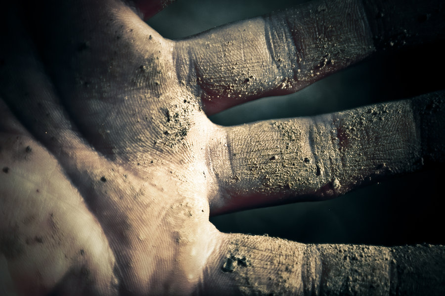 dusty-hand